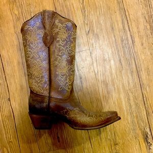 Circle G sniptoe boots